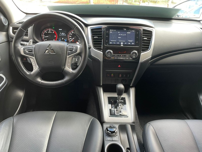 L200 TRITON 2.4 HPE-S SPORT 4X4 CD 16V DIESEL 4P AUTOMÁTICO - 2024 - CAXIAS DO SUL
