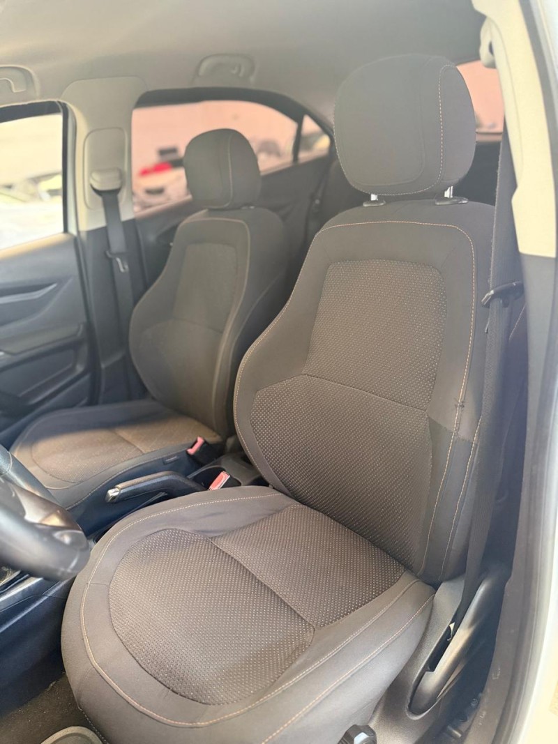 ONIX 1.4 MPFI LT 8V FLEX 4P MANUAL - 2013 - CAXIAS DO SUL