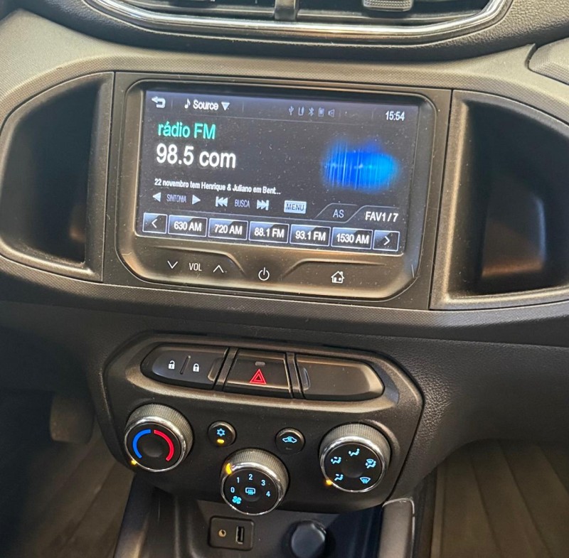 ONIX 1.4 MPFI LT 8V FLEX 4P MANUAL - 2013 - CAXIAS DO SUL