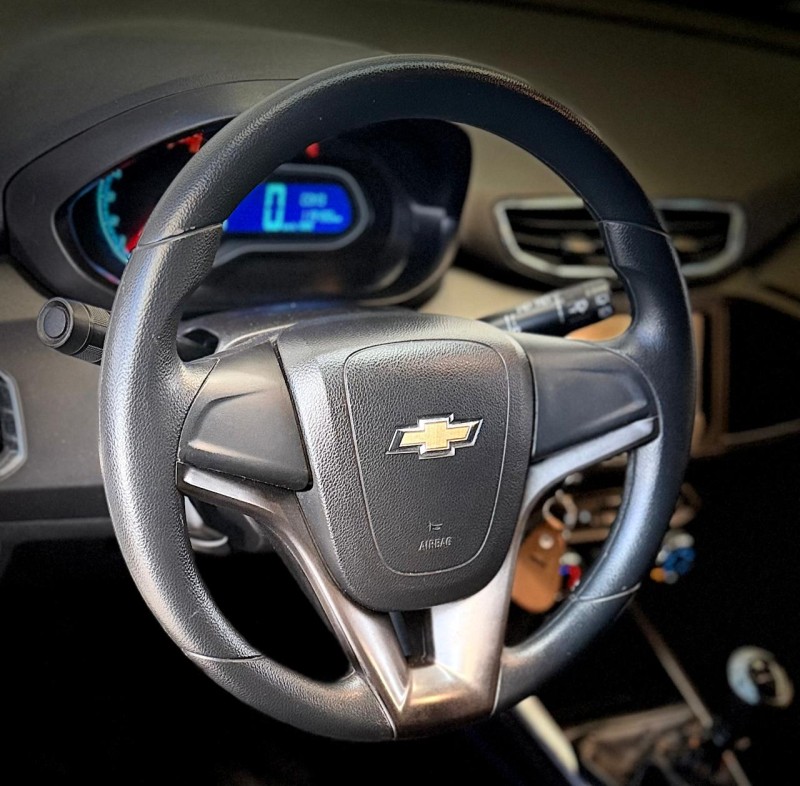 ONIX 1.4 MPFI LT 8V FLEX 4P MANUAL - 2013 - CAXIAS DO SUL