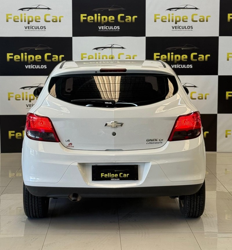 ONIX 1.4 MPFI LT 8V FLEX 4P MANUAL - 2013 - CAXIAS DO SUL