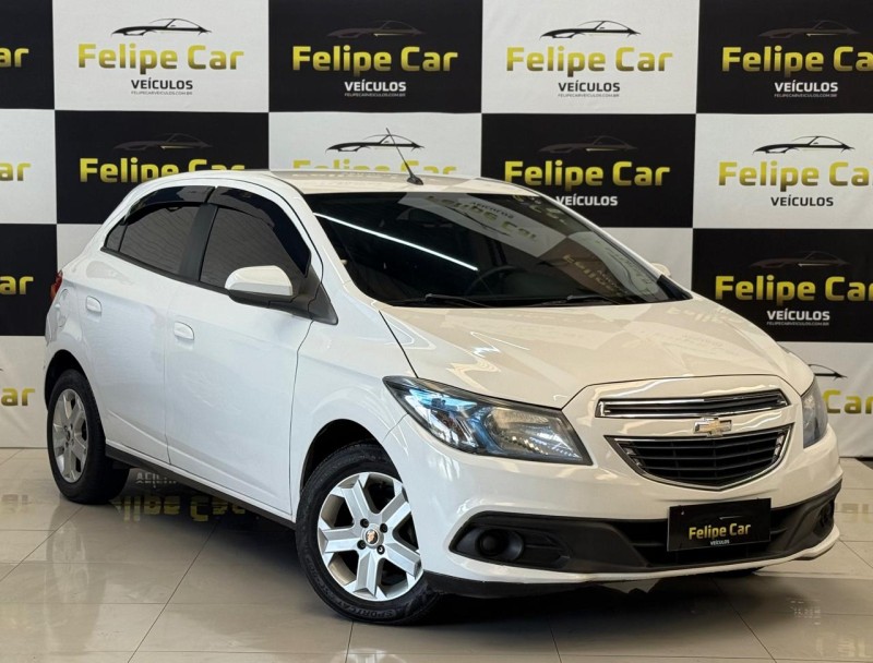 ONIX 1.4 MPFI LT 8V FLEX 4P MANUAL - 2013 - CAXIAS DO SUL