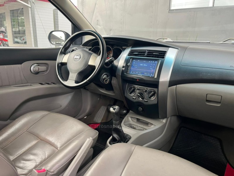 LIVINA 1.6 S 16V FLEX 4P MANUAL - 2011 - TORRES