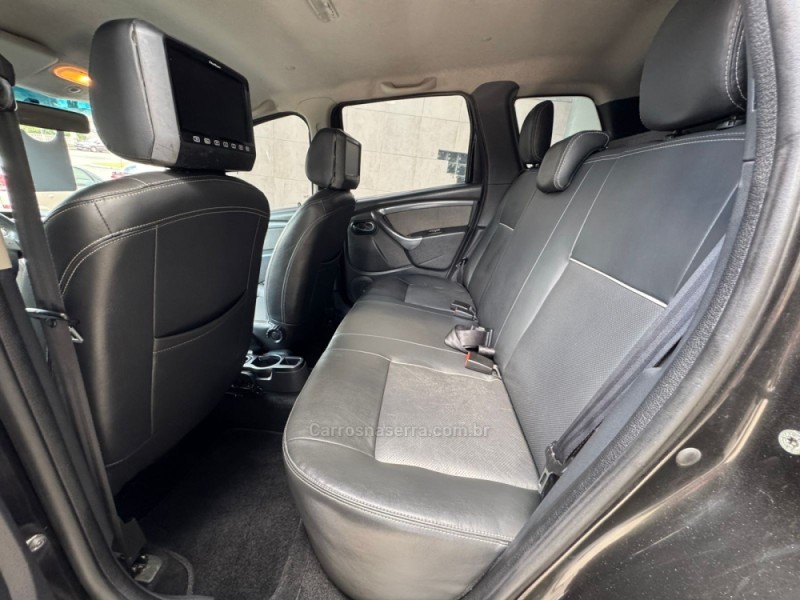 DUSTER 1.6 TECH ROAD 4X2 16V FLEX 4P MANUAL - 2014 - GARIBALDI