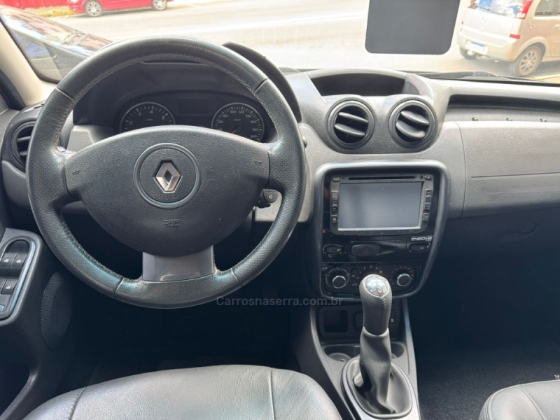 DUSTER 1.6 TECH ROAD 4X2 16V FLEX 4P MANUAL - 2014 - GARIBALDI