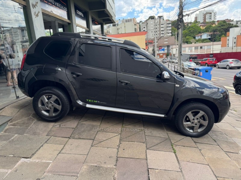 DUSTER 1.6 TECH ROAD 4X2 16V FLEX 4P MANUAL - 2014 - GARIBALDI