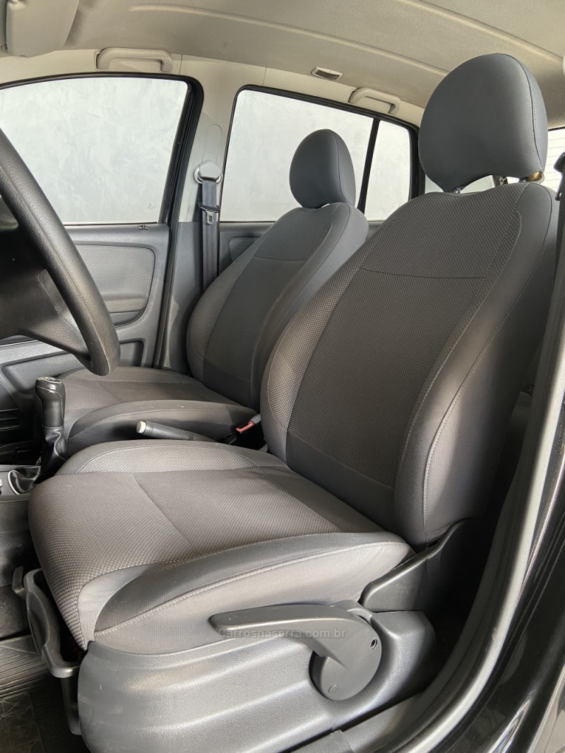 FOX 1.0 MI TREND 8V FLEX 4P MANUAL - 2011 - PAROBé