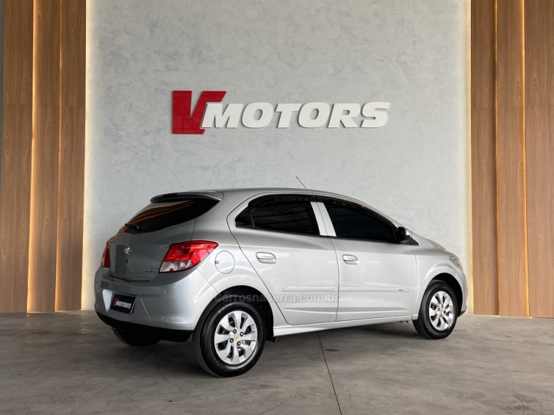 ONIX 1.0 MPFI LT 8V FLEX 4P MANUAL - 2015 - PAROBé