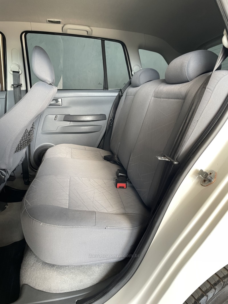 SPACEFOX 1.6 MI 8V FLEX 4P MANUAL - 2007 - PAROBé