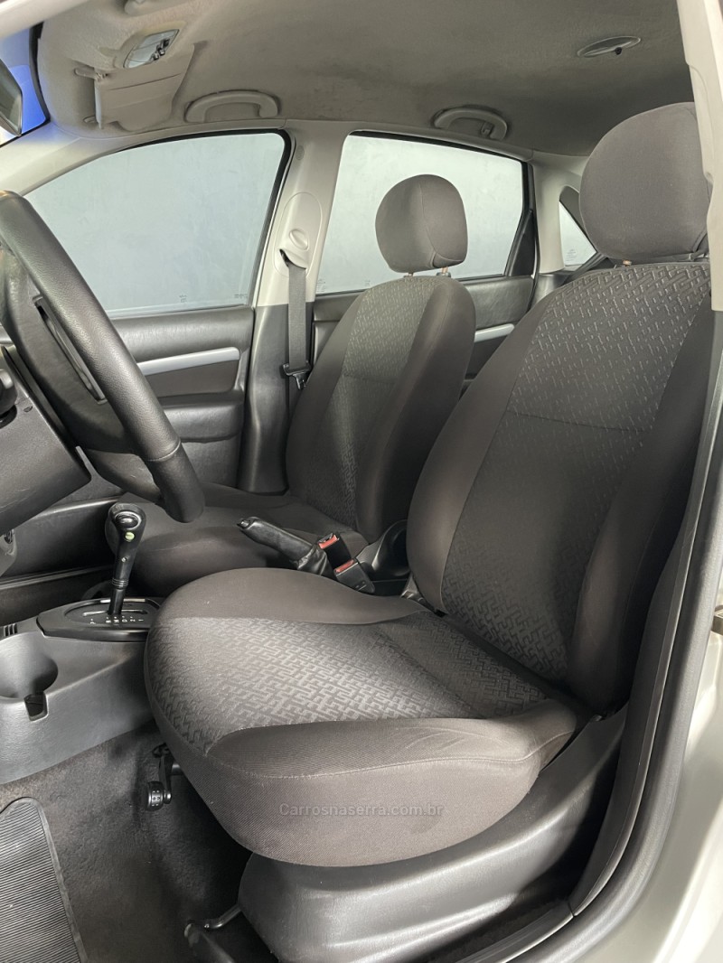 FOCUS 2.0 GLX SEDAN 16V GASOLINA 4P AUTOMÁTICO - 2008 - PAROBé