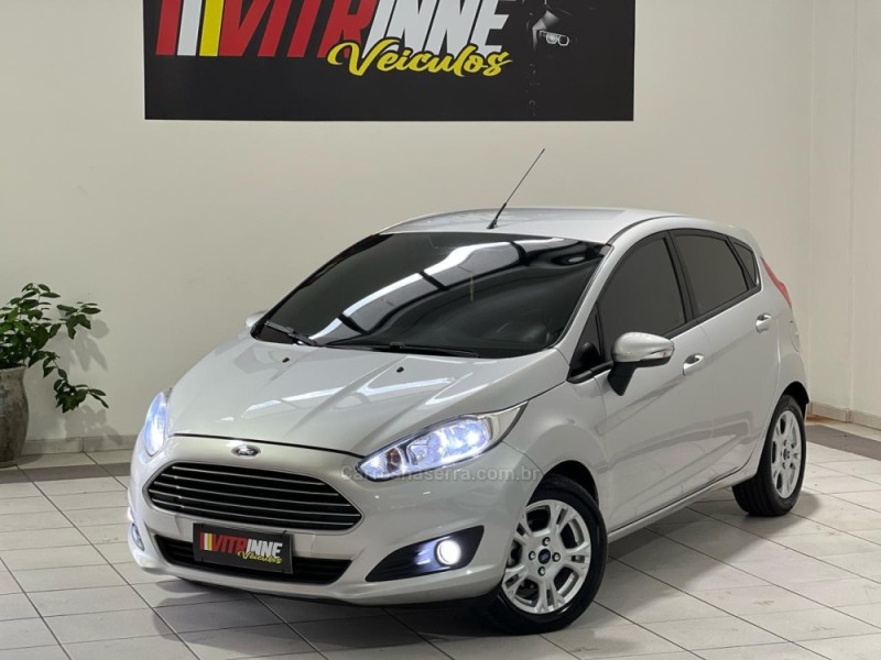 fiesta 1.6 se hatch 16v flex 4p automatico 2015 caxias do sul