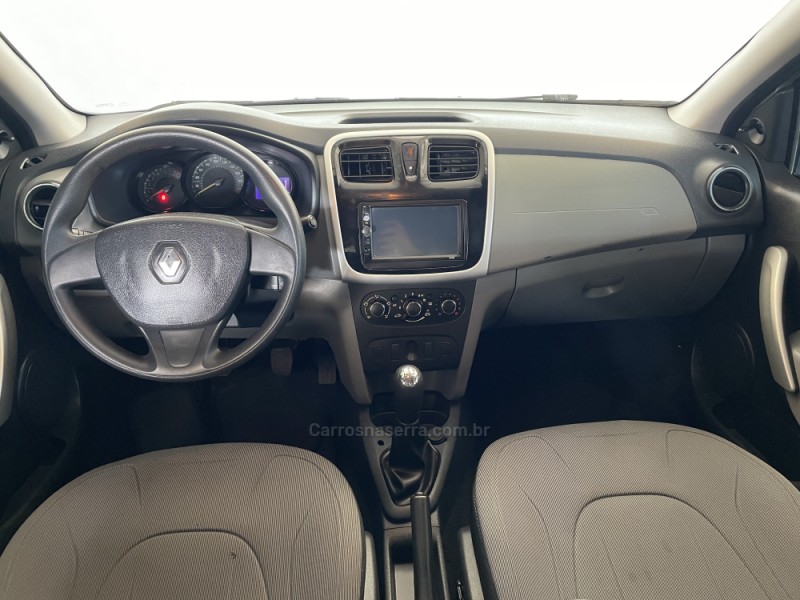 LOGAN 1.6 EXPRESSION 8V HI-FLEX 4P MANUAL - 2015 - PAROBé