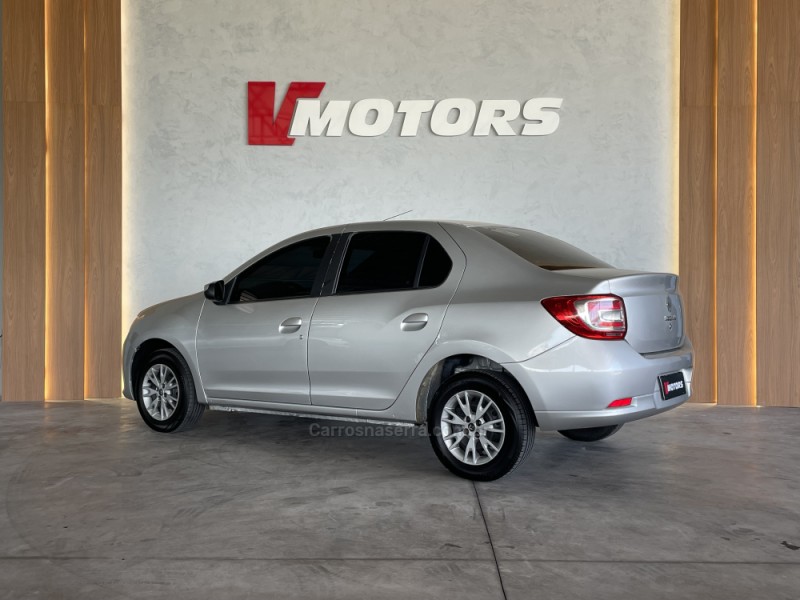 LOGAN 1.6 EXPRESSION 8V HI-FLEX 4P MANUAL - 2015 - PAROBé