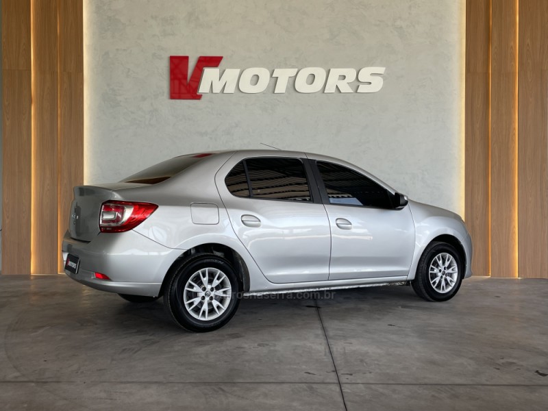 LOGAN 1.6 EXPRESSION 8V HI-FLEX 4P MANUAL - 2015 - PAROBé