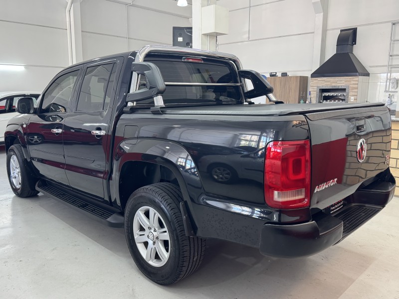 AMAROK 2.0 S 4X4 CD 16V TURBO INTERCOOLER DIESEL 4P MANUAL - 2017 - CAXIAS DO SUL