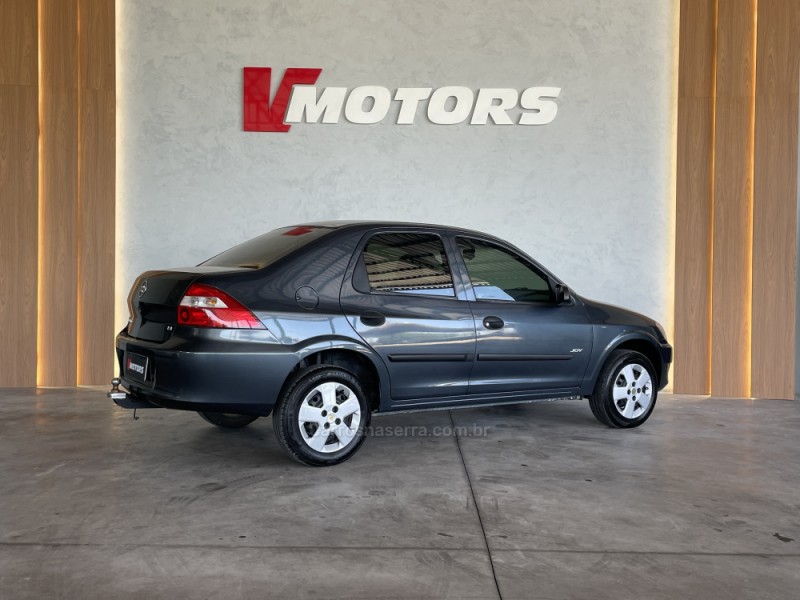 PRISMA 1.4 MPFI JOY 8V FLEX 4P MANUAL - 2009 - PAROBé