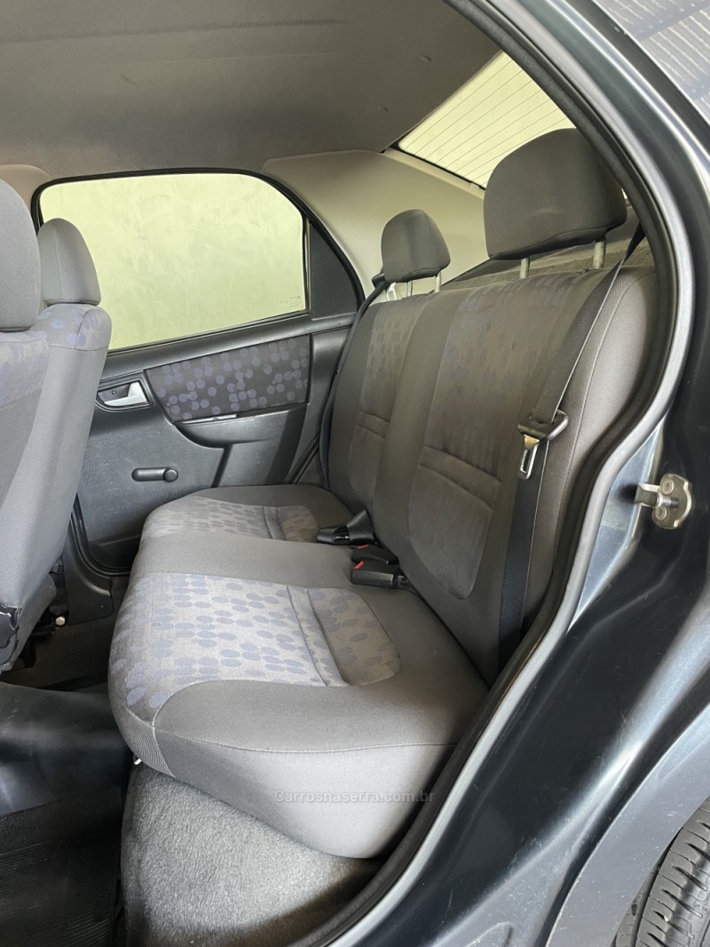 PRISMA 1.4 MPFI JOY 8V FLEX 4P MANUAL - 2009 - PAROBé