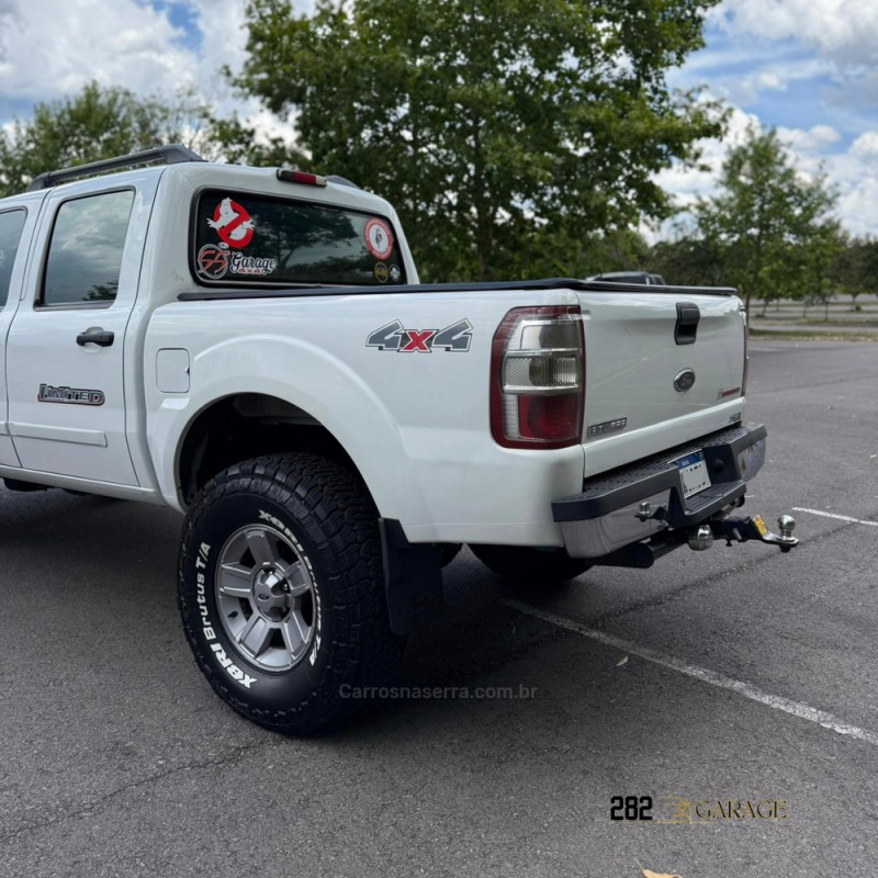 RANGER 3.0 LIMITED 4X4 CD 16V TURBO ELETRONIC DIESEL 4P MANUAL - 2011 - FARROUPILHA