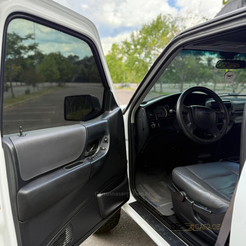 RANGER 3.0 LIMITED 4X4 CD 16V TURBO ELETRONIC DIESEL 4P MANUAL - 2011 - FARROUPILHA