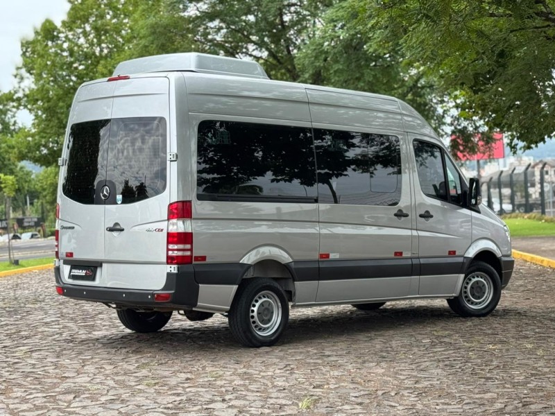 SPRINTER 2.2 415 VAN LUXO TETO ALTO 19 LUGARES DIESEL 3P MANUAL - 2015 - DOIS IRMãOS