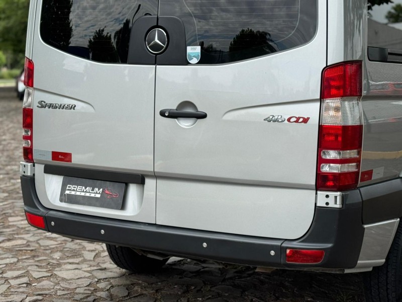 SPRINTER 2.2 415 VAN LUXO TETO ALTO 19 LUGARES DIESEL 3P MANUAL - 2015 - DOIS IRMãOS