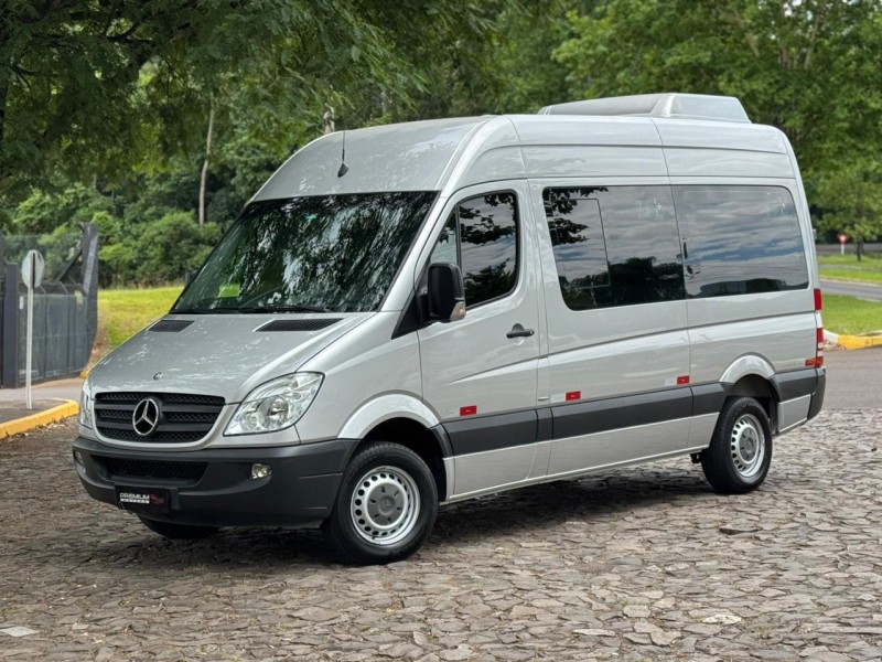 SPRINTER 2.2 415 VAN LUXO TETO ALTO 19 LUGARES DIESEL 3P MANUAL - 2015 - DOIS IRMãOS