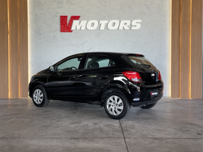 ONIX 1.4 MPFI LT 8V FLEX 4P MANUAL - 2015 - PAROBé