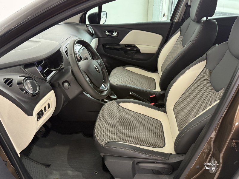 CAPTUR 1.6 16V FLEX INTENSE AUTOMÁTICO - 2018 - CAXIAS DO SUL