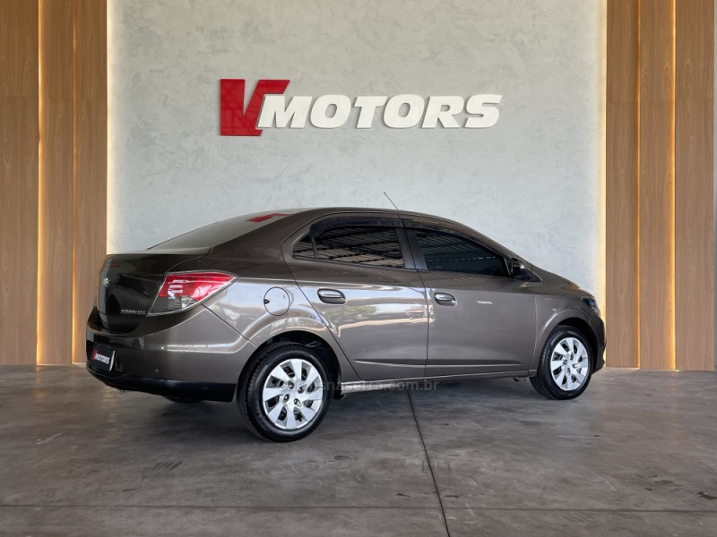 PRISMA 1.4 MPFI LTZ 8V FLEX 4P MANUAL - 2014 - PAROBé