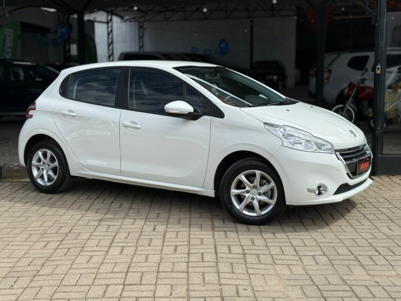 208 1.5 ACTIVE PACK 8V FLEX 4P MANUAL - 2015 - LAGOA VERMELHA