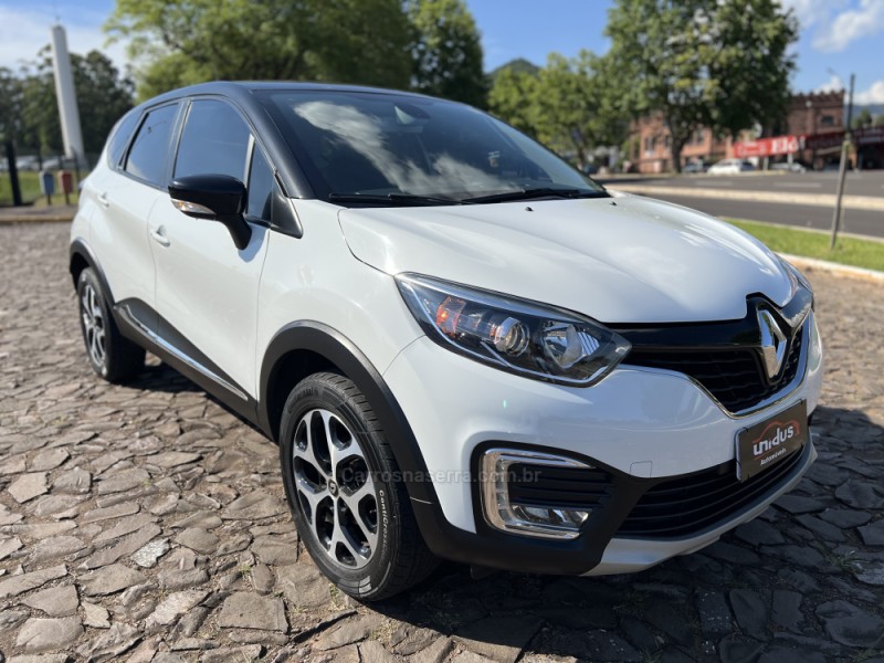 CAPTUR 1.6 16V FLEX INTENSE AUTOMÁTICO - 2018 - DOIS IRMãOS