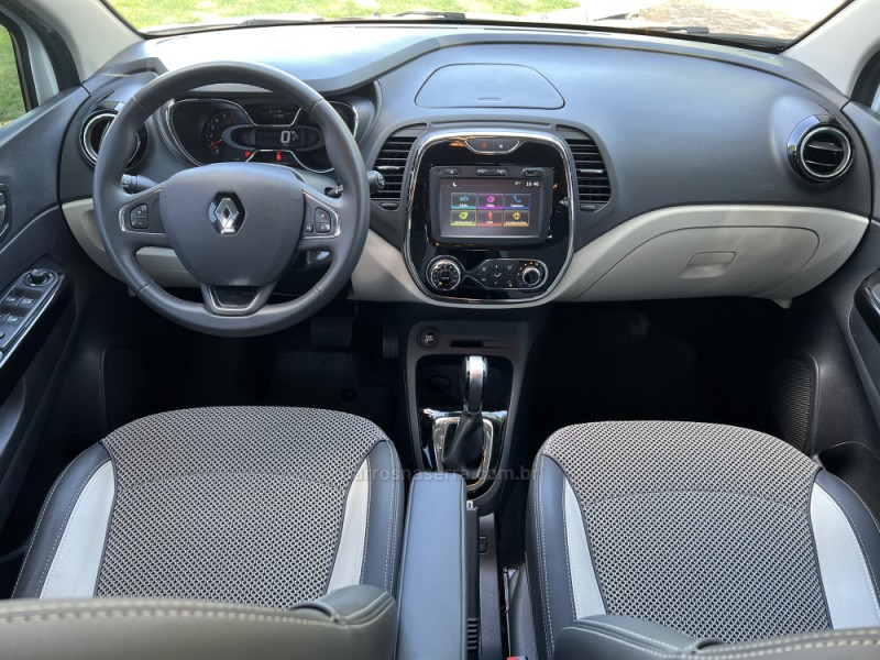 CAPTUR 1.6 16V FLEX INTENSE AUTOMÁTICO - 2018 - DOIS IRMãOS