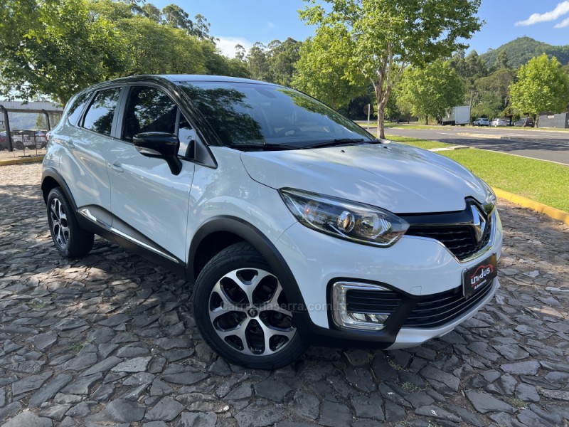 CAPTUR 1.6 16V FLEX INTENSE AUTOMÁTICO - 2018 - DOIS IRMãOS