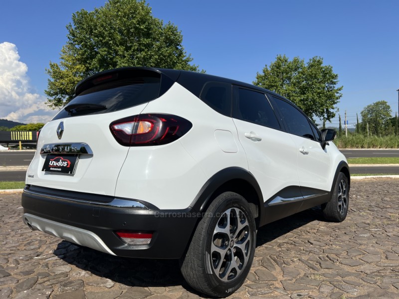 CAPTUR 1.6 16V FLEX INTENSE AUTOMÁTICO - 2018 - DOIS IRMãOS
