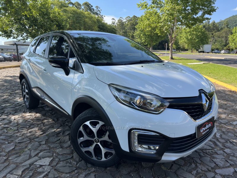 CAPTUR 1.6 16V FLEX INTENSE AUTOMÁTICO - 2018 - DOIS IRMãOS