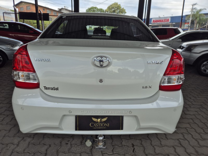 ETIOS 1.5 PLATINUM 16V FLEX 4P AUTOMÁTICO - 2018 - CAXIAS DO SUL