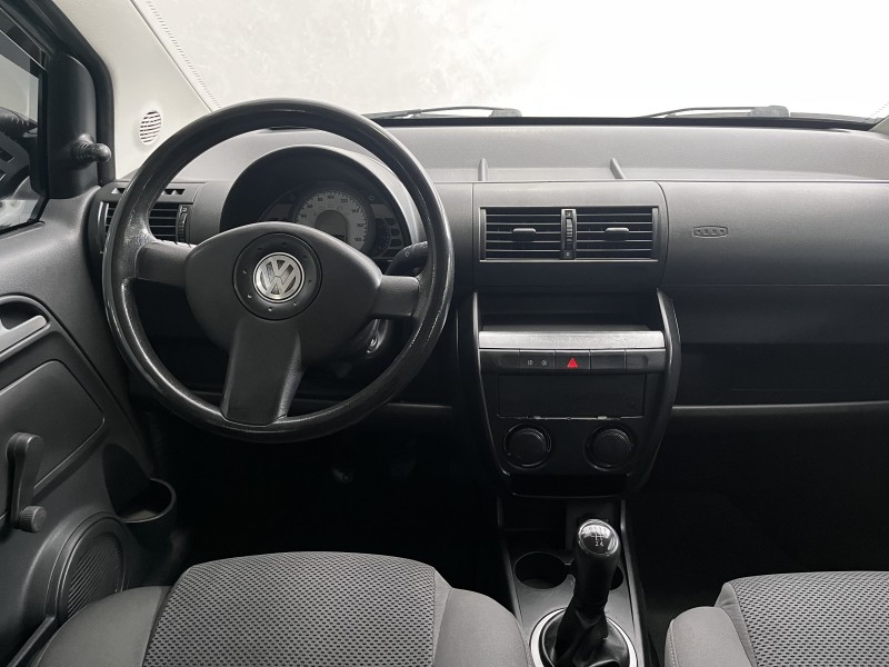 FOX 1.0 ITREND 8V FLEX 4P MANUAL - 2009 - CAXIAS DO SUL