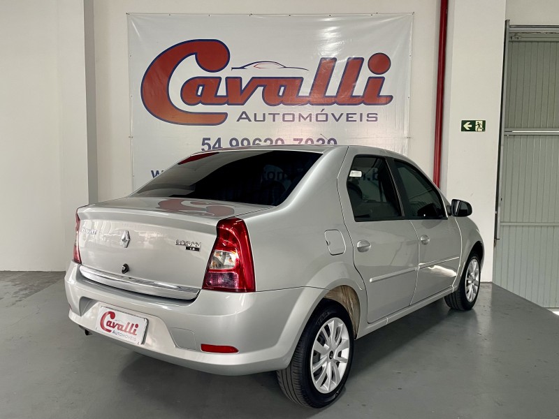 LOGAN 1.6 EXPRESSION 16V FLEX 4P MANUAL - 2011 - CAXIAS DO SUL