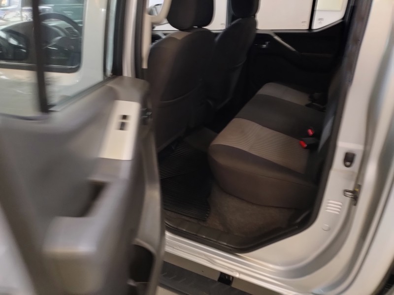 FRONTIER 2.5 SV ATTACK 4X4 CD TURBO ELETRONIC DIESEL 4P AUTOMÁTICO - 2015 - BENTO GONçALVES