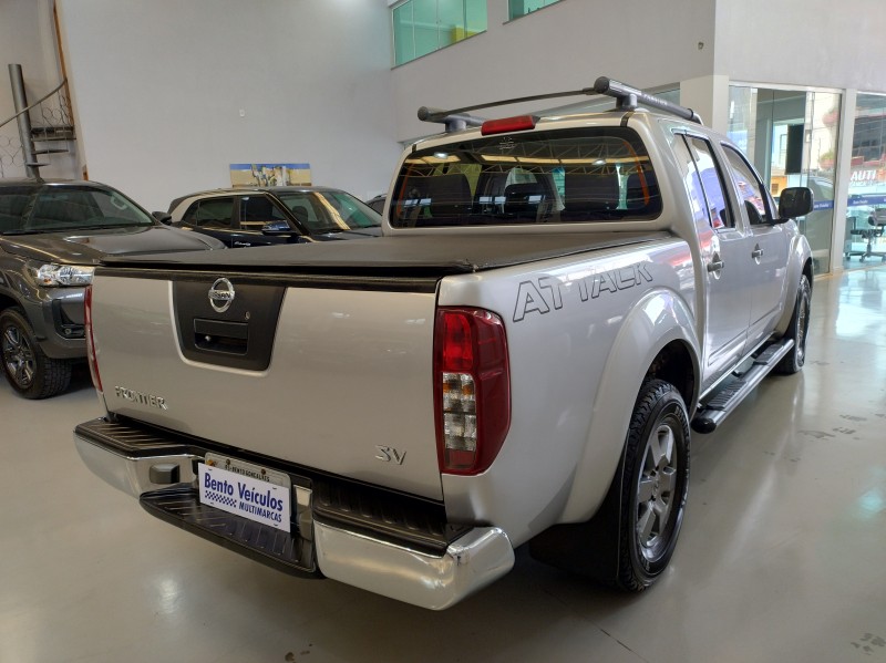 FRONTIER 2.5 SV ATTACK 4X4 CD TURBO ELETRONIC DIESEL 4P AUTOMÁTICO - 2015 - BENTO GONçALVES