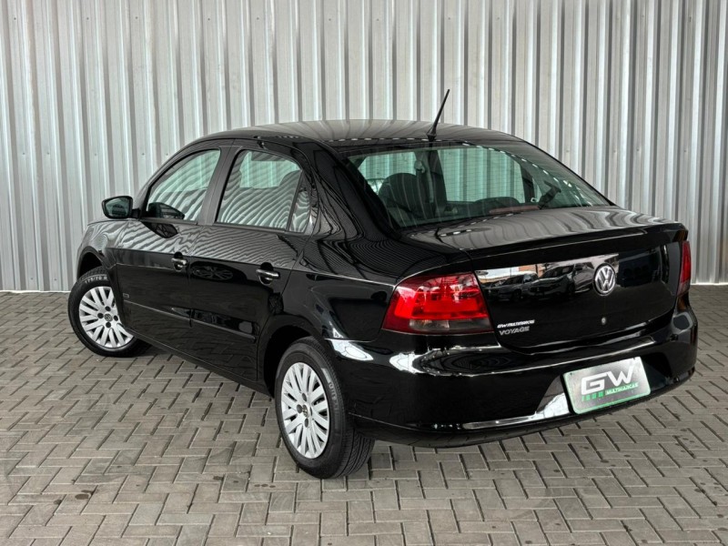 VOYAGE 1.0 MI 8V FLEX 4P MANUAL - 2011 - CAXIAS DO SUL