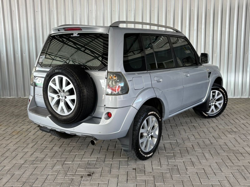 PAJERO TR4 2.0 4X4 16V 140CV FLEX 4P AUTOMÁTICO - 2010 - CAXIAS DO SUL