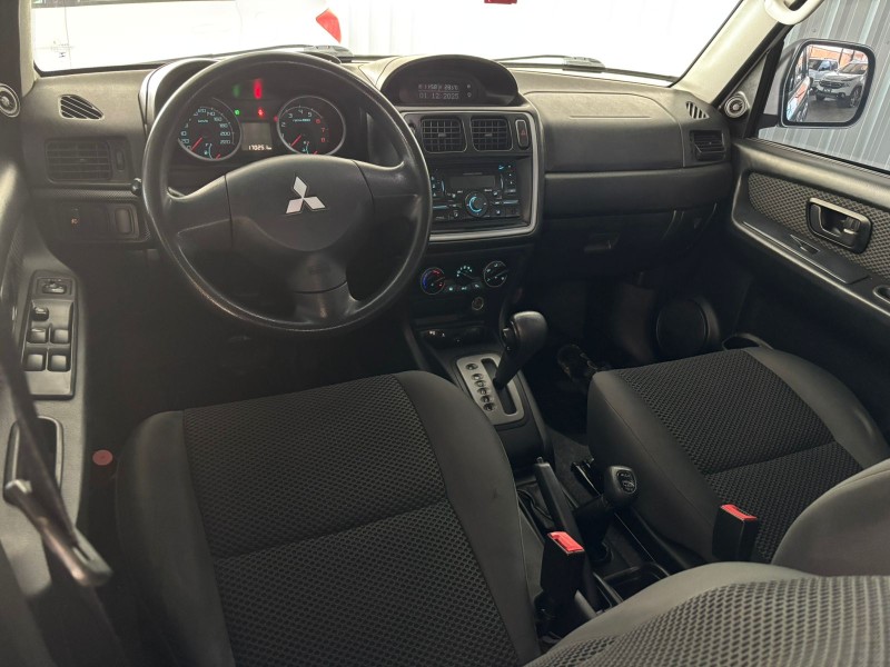 PAJERO TR4 2.0 4X4 16V 140CV FLEX 4P AUTOMÁTICO - 2010 - CAXIAS DO SUL