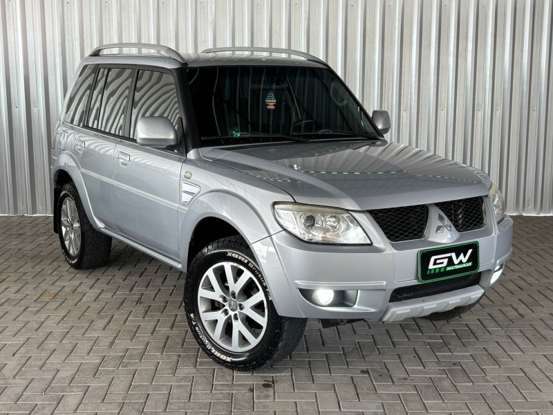 PAJERO TR4 2.0 4X4 16V 140CV FLEX 4P AUTOMÁTICO - 2010 - CAXIAS DO SUL