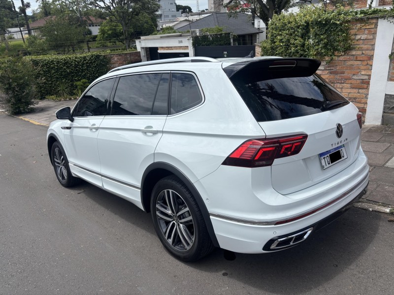TIGUAN 2.0 TSI R-LINE 16V TURBO GASOLINA 4P TIPTRONIC - 2025 - FARROUPILHA