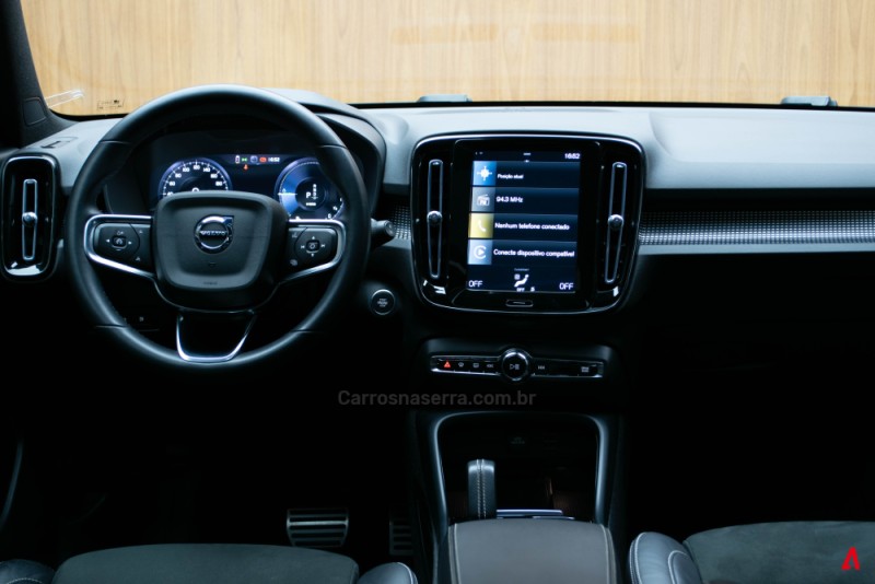 XC 40 1.5 T5 HÍBRIDO R-DESIGN FWD - 2022 - GARIBALDI