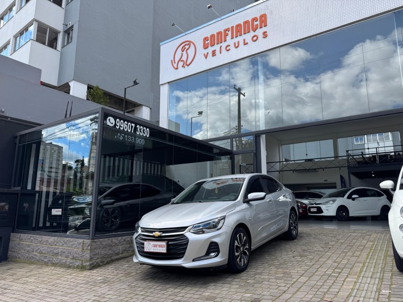 onix 1.0	premier plus 8v turbo flex 4p automatico 2023 bento goncalves