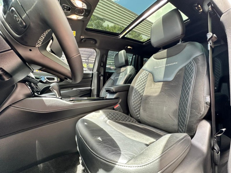 COMMANDER 2.0 HURRICANE BLACKHAWK 4X4 TURBO GASOLINA 4P AUTOMÁTICO - 2025 - DOIS IRMãOS