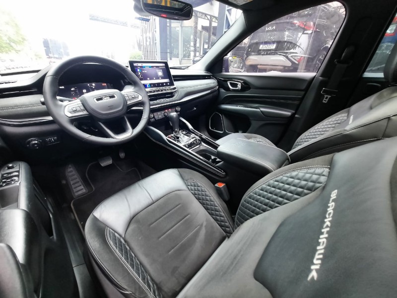 COMMANDER 2.0 HURRICANE BLACKHAWK 4X4 TURBO GASOLINA 4P AUTOMÁTICO - 2025 - DOIS IRMãOS