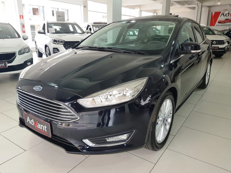 focus 2.0 titanium fastback 16v flex 4p automatico 2018 caxias do sul